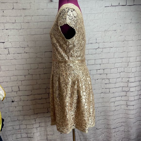 C Luce light gold lace sequin dress size medium - Picture 3 of 6